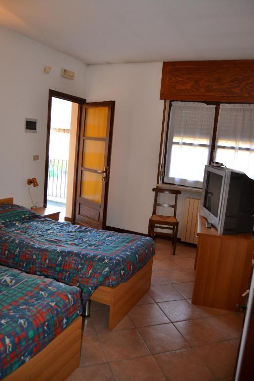 Trattoria Vecchio Mulino Bed and Breakfast Niella Tanaro Habitación foto