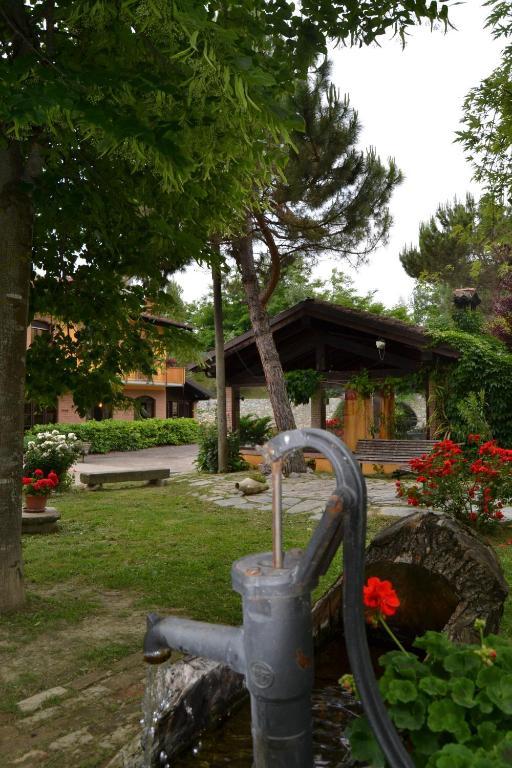 Trattoria Vecchio Mulino Bed and Breakfast Niella Tanaro Exterior foto